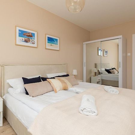 Apartament Sea Waves With Park View By Noclegi Renters Gdansk Ngoại thất bức ảnh